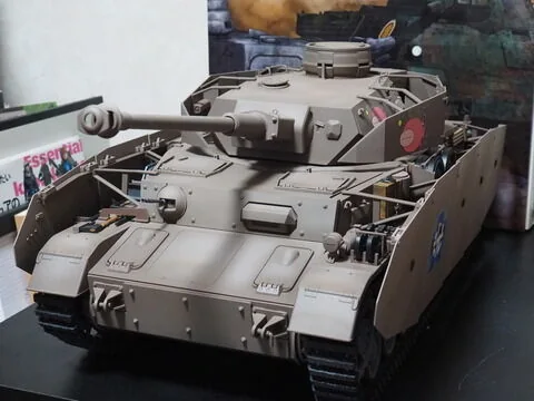 IV号戦車H型(D型改) 1/12 制作中